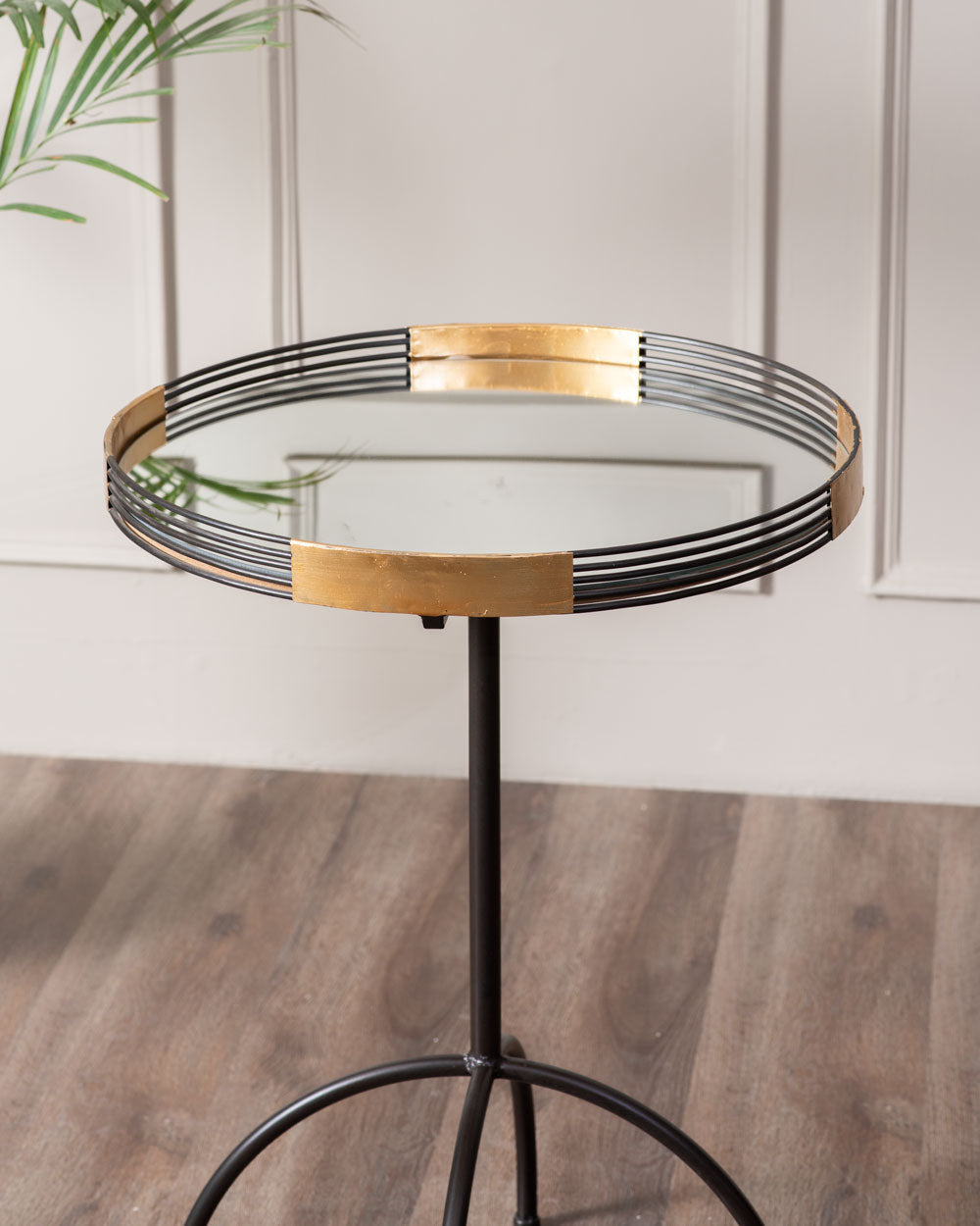 Frendorf | GlintSide Spiegel-Nebentisch im Richmond-Design | Moderner Beistelltisch | Elegante Wohnkultur