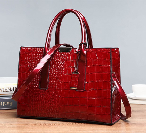 Frendorf | Tasche mit Krokodilprägung.
