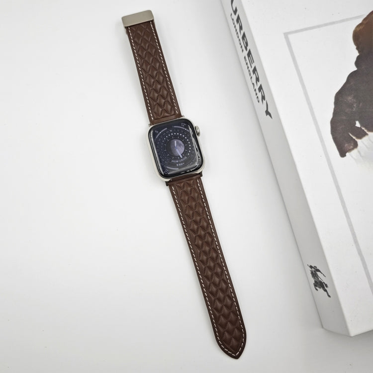 Frendorf | Für Apple Watch SE 2023 40mm Rhombus-Muster Magnetverschluss Leder-Armband (Dunkelkaffee)