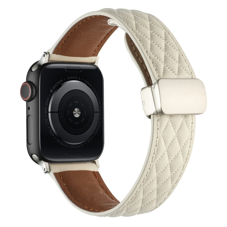 Frendorf | Für Apple Watch SE 2023 40mm Rhombus-Muster Magnetische Faltbuckle Leder-Uhrenarmband (Cremig Weiß)