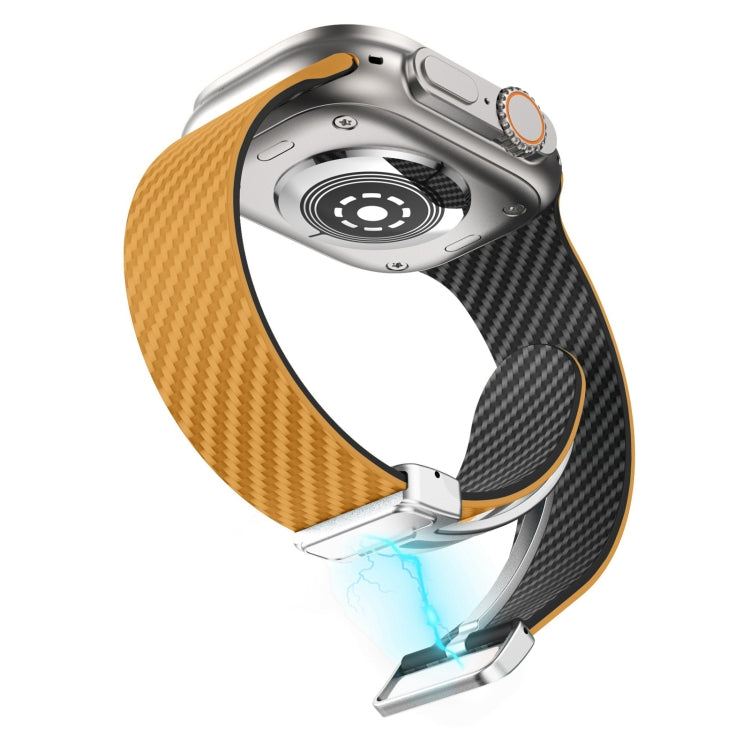 Frerndorf | Für Apple Watch Series 9 45mm Carbonfaser Magnetische Silber Schnalle Uhr Band (Hellbraun Schwarz)