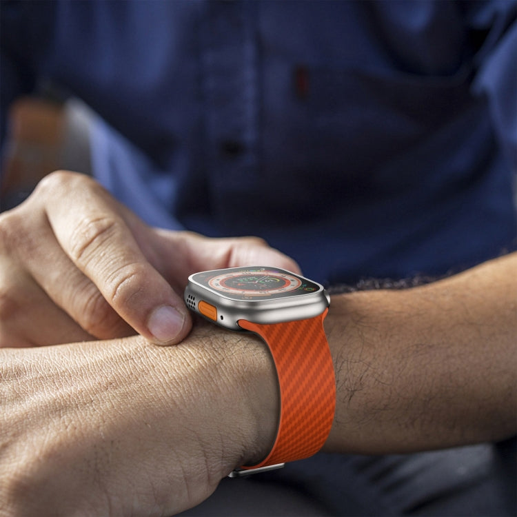 Frendorf | Für Apple Watch Serie 4 40mm Kohlefaser magnetische silberne Schnalle Uhrenarmband (Orange Gras)