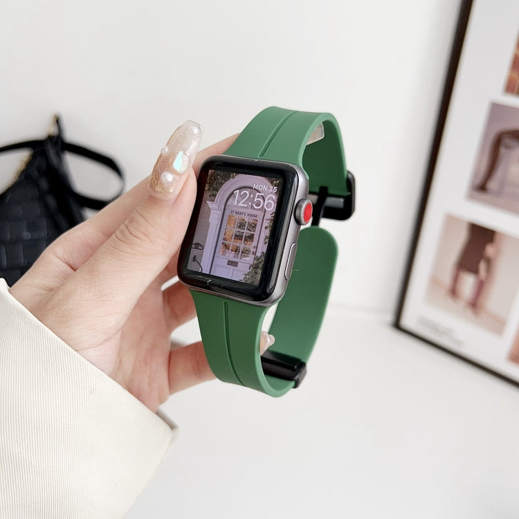 Frendorf | Für Apple Watch SE 2023 40mm Magnetische Quadratische Schnalle Silikon-Uhrenarmband (Alfalfa)