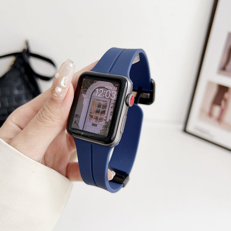 Frendorf | Für Apple Watch SE 2023 40mm Magnetische Quadratische Schnalle Silikon Armband (Mitternachtsblau)