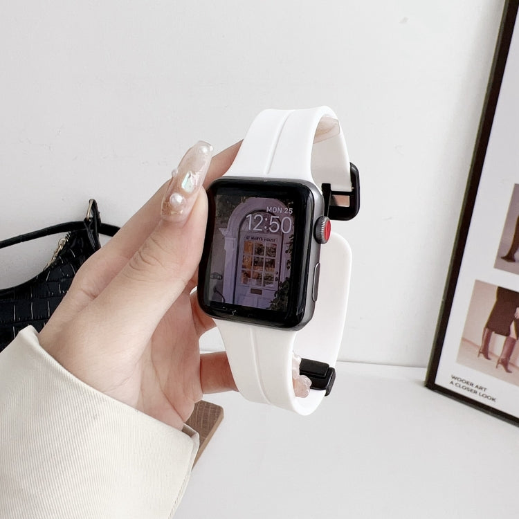 Frendorf | Für Apple Watch SE 40mm Magnetische Quadratische Schnalle Silikon Uhrenarmband (Weiß)