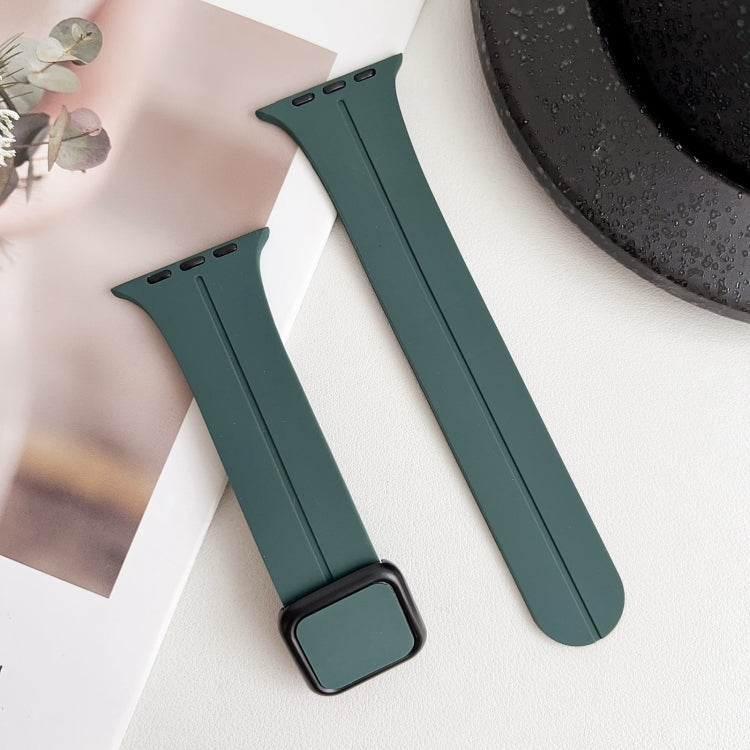 Frendorf | Für Apple Watch SE 40mm Magnetische Quadratische Schnalle Silikon Uhrenarmband (Kieferngrün)