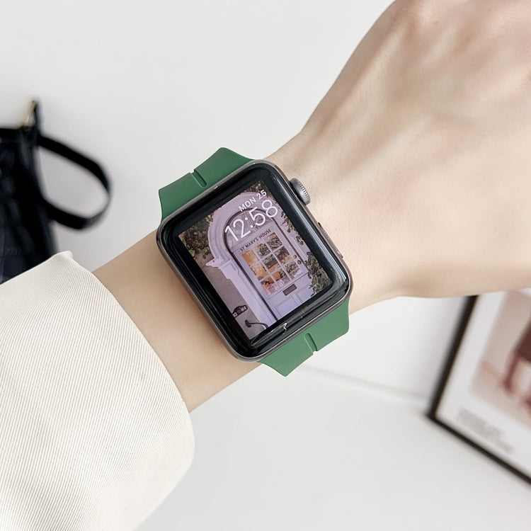 Frendorf | Für Apple Watch SE 2022 44mm Magnetische Quadratische Schnalle Silikon Armband (Saphir Blau)