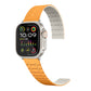 Frerndorf | Für Apple Watch Series 8 45mm Zwei Farb Loop Magnetische Silikon Armbanduhr (Orange+Sternenlicht)