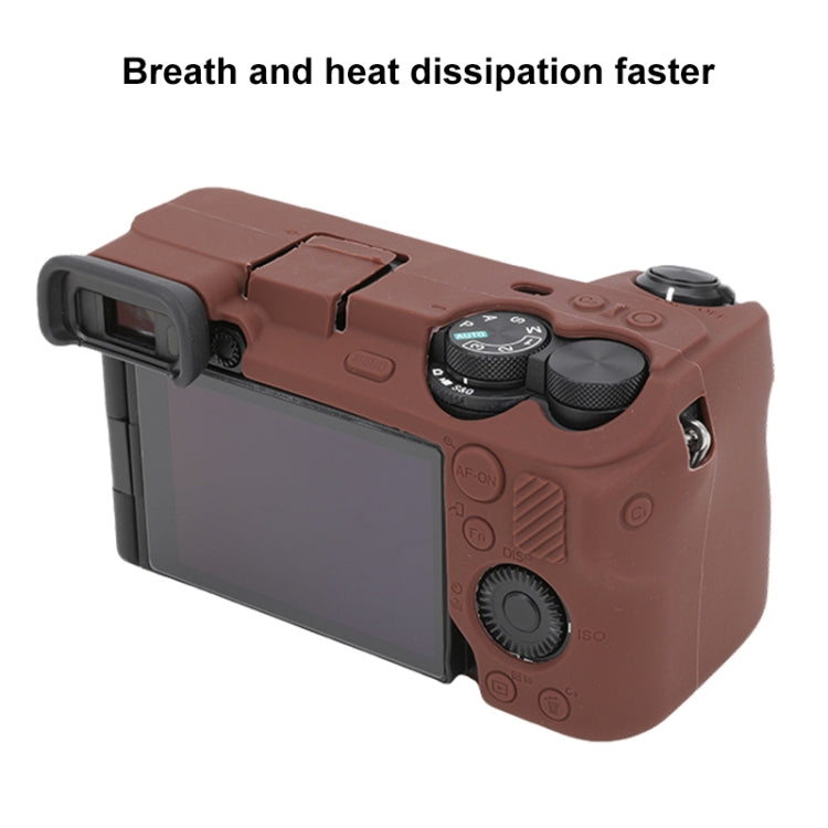 Frendorf | Voor Sony ILCE-6700 / A6700 Glanzende Zachte Siliconen Beschermhoes (Koffie)