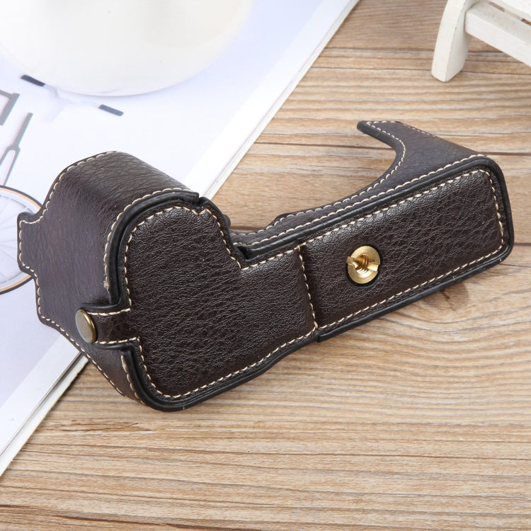 Frendorf | Für FUJIFILM X-S20 Buffalo-Textur PU-Leder Kamera Halbtäschchen Basis (Dunkelbraun)
