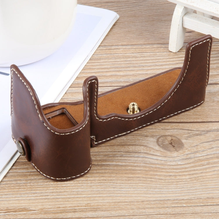 Frendorf | Für Sony ILCE-7CM2 / Alpha 7C II Glänzende PU-Leder Kamera Halbhülle Basis (Kaffee)