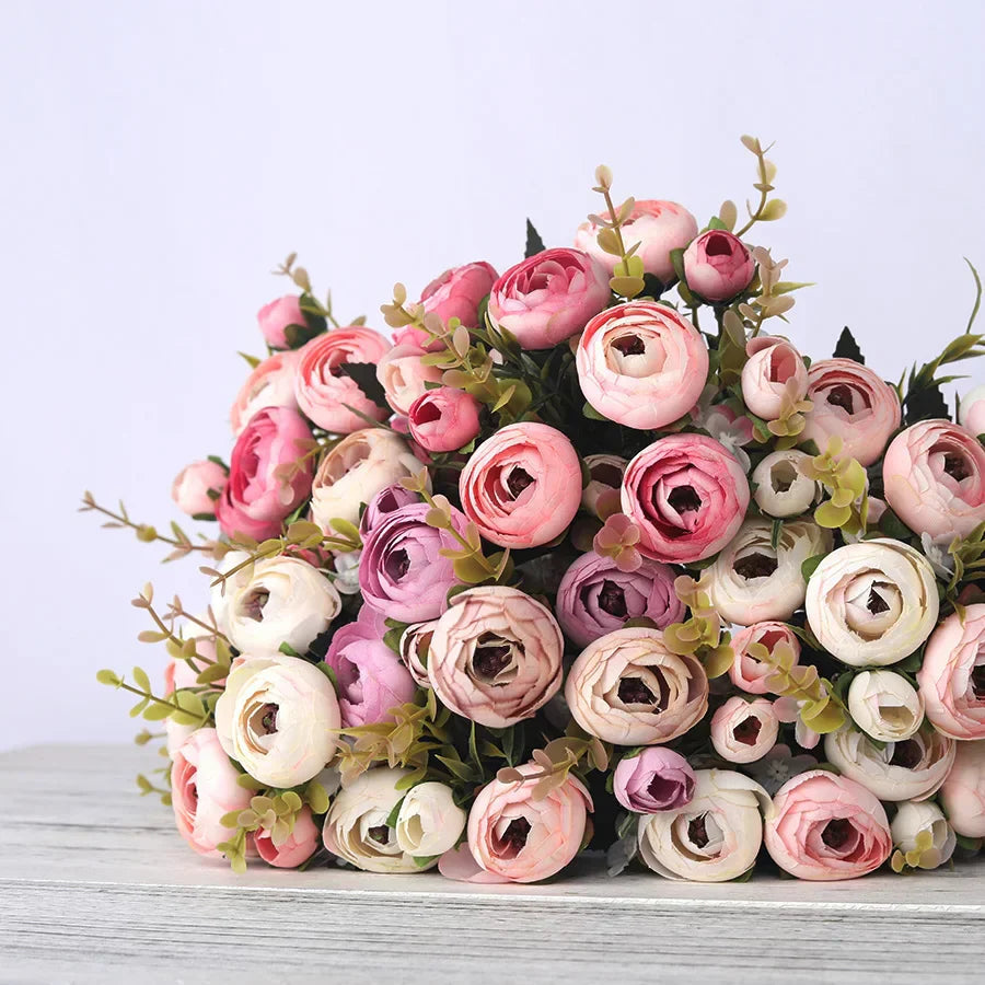 Frendorf | BloomLuxe – Elegante künstliche Ranunkel-Blumenarrangements