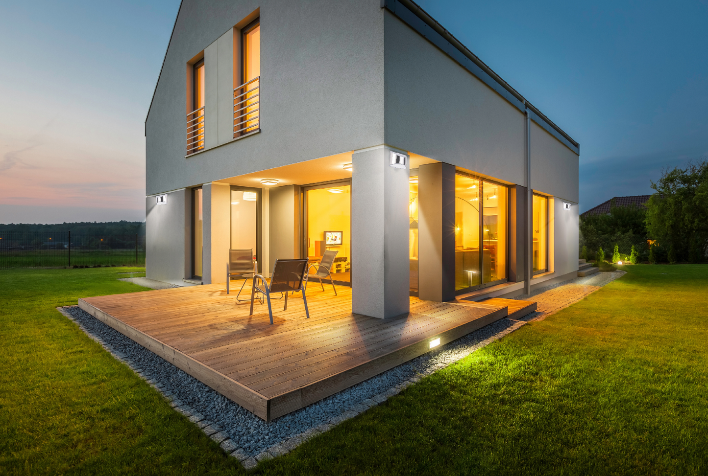 Frendorf | SolaraNova Solar LED Außenleuchte | Solarbetrieben | Warmweißes Licht | Gartenbeleuchtung für Terrasse & Balkon