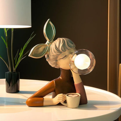 Frendorf | Fleur - Verspielte Tischlampe mit einzigartigen Figurenentwürfen und energieeffizienter LED-Beleuchtung