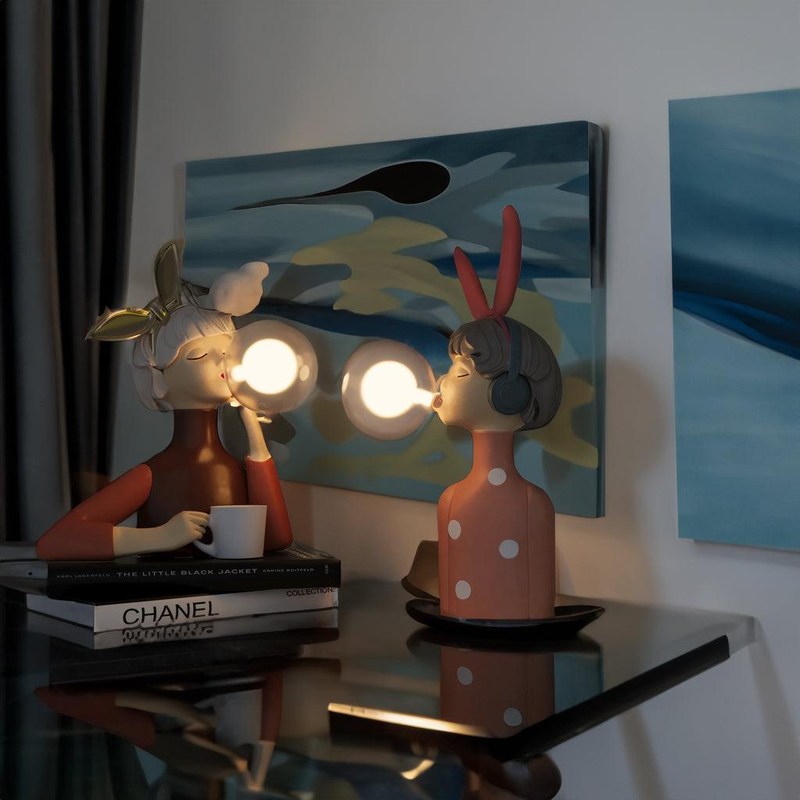 Frendorf | Fleur - Verspielte Tischlampe mit einzigartigen Figurenentwürfen und energieeffizienter LED-Beleuchtung
