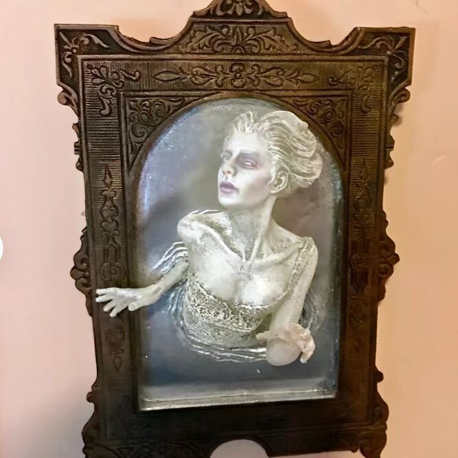 Gespenst im Spiegel Wandplakette Halloween Horror Skulptur Teufelshand Leuchtende Anzeige Spiegel Harz Kunsthandwerk Wohnkultur Neu 2023