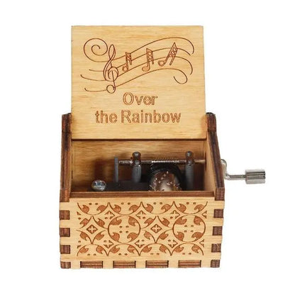 Neueste Design Anime Howl's Moving Castle Musikthema Antik geschnitzte Holz Handkurbel Musikbox Kinderspielzeug Weihnachtsgeschenk