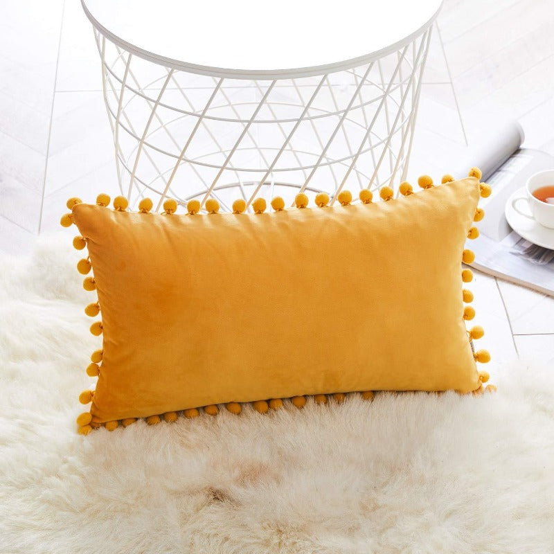 Der Luxe Pom Pom Samtkissenbezug