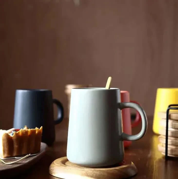 Sehr große Steinzeug-Kaffeetasse