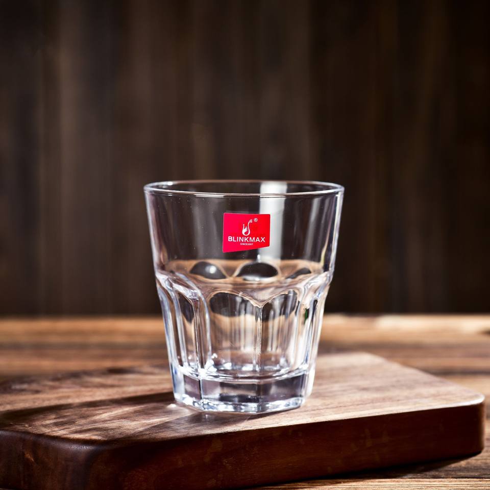 Frendorf | 110ml Whiskeyglas – kompakt und stilvoll, perfekt zum Servieren von reinem Whiskey, Bourbon oder anderen Spirituosen, ideal für ein raffiniertes Trinkerlebnis, großartig für Hausbars, besondere Anlässe oder den täglichen Gebrauch.
