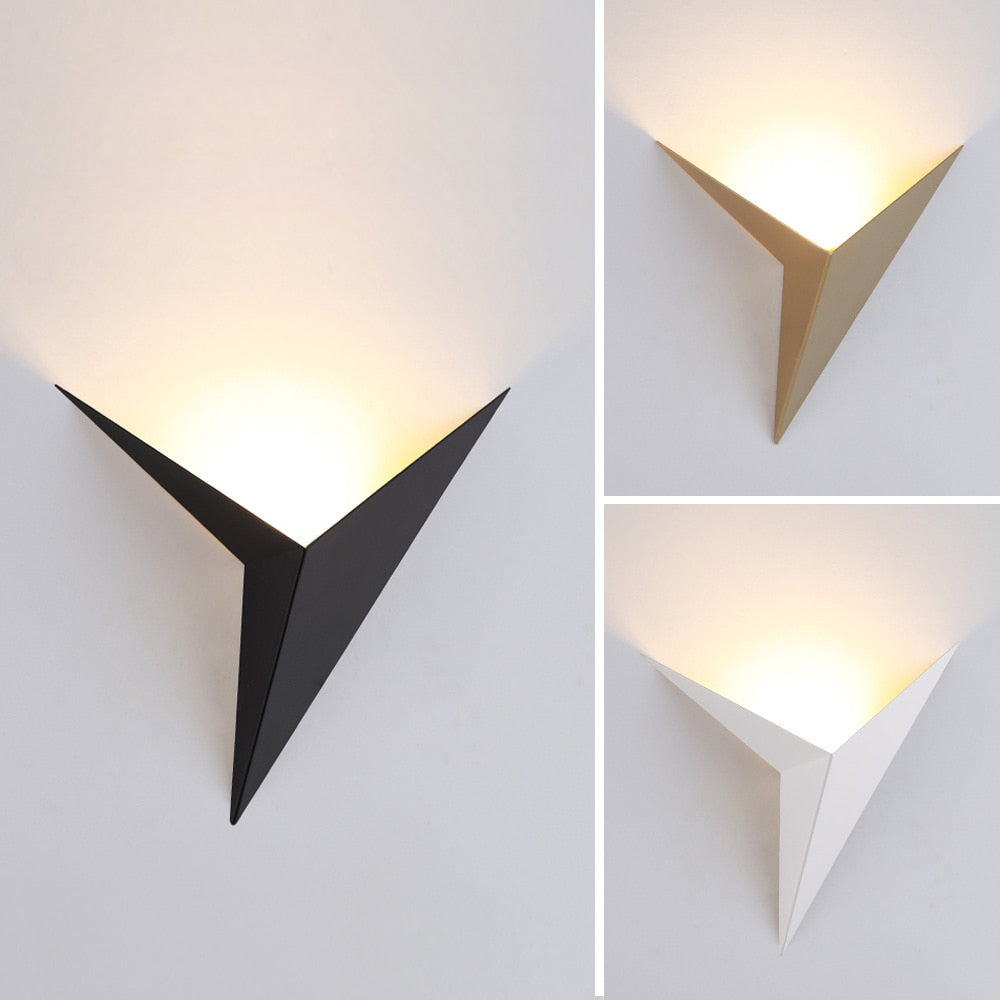 Royaleva Trigon Wandlampe - Moderne LED Dreieckige Wandlampe, Schwarz/Weiß/Gold, Warm/Kühl Weiß