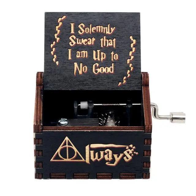 Neueste Design Anime Howl's Moving Castle Musikthema Antik geschnitzte Holz Handkurbel Musikbox Kinderspielzeug Weihnachtsgeschenk