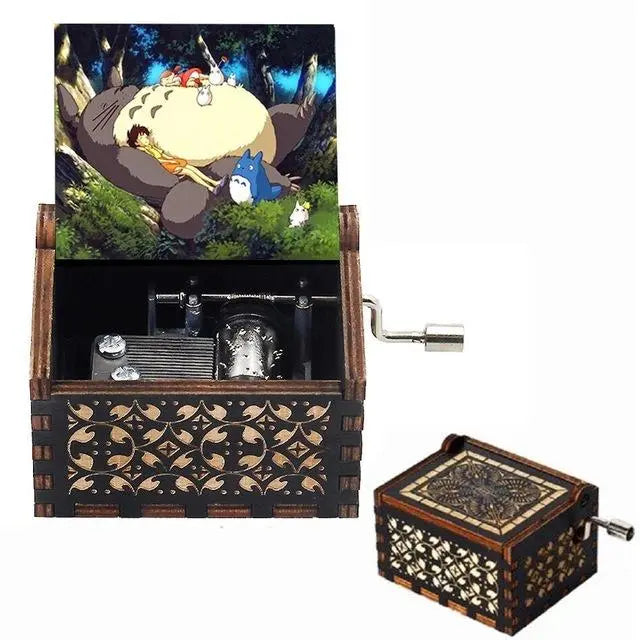 Neueste Design Anime Howl's Moving Castle Musikthema Antik geschnitzte Holz Handkurbel Musikbox Kinderspielzeug Weihnachtsgeschenk