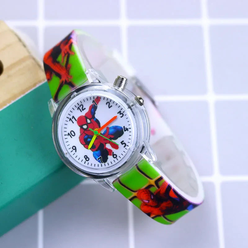 Frendorf | Leuchtende Kinderuhr – Erhältlich in Spider-Man und Frozen Designs