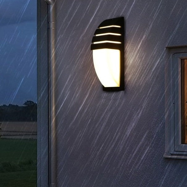Frendorf | LumeArc Moderne Außenwandleuchte – Zeitloses Design mit Eleganter Bogenform
