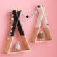Nordische Tipi-Regale aus Holz