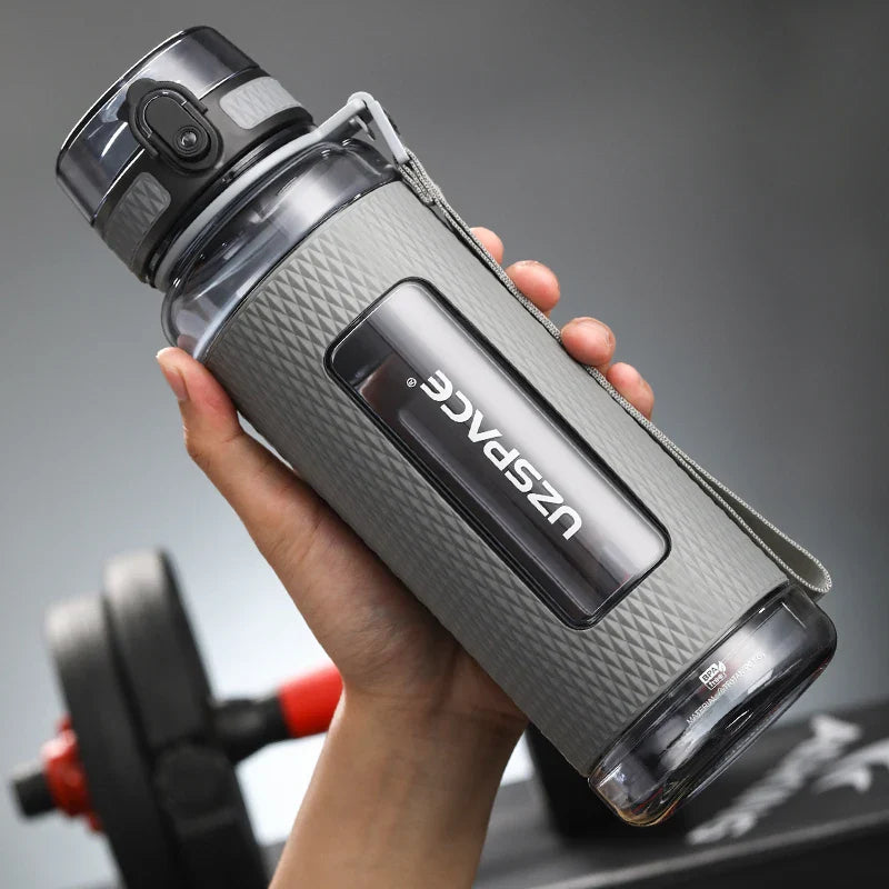 UZSPACE Sport-Wasserflaschen, BPA-frei, tragbar, sturzsicher, auslaufsicher, großes Fassungsvermögen, Fitness-Wasserkocher, Tritan-Kunststoff-Trinkflasche