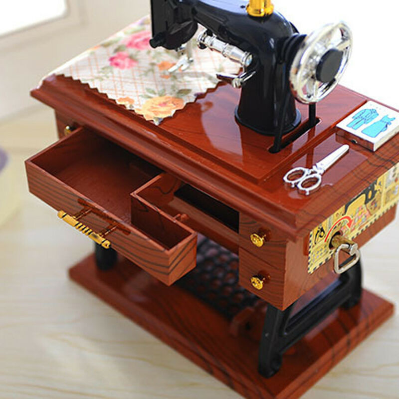 Mini Craft Retro Nähmaschine Dekor