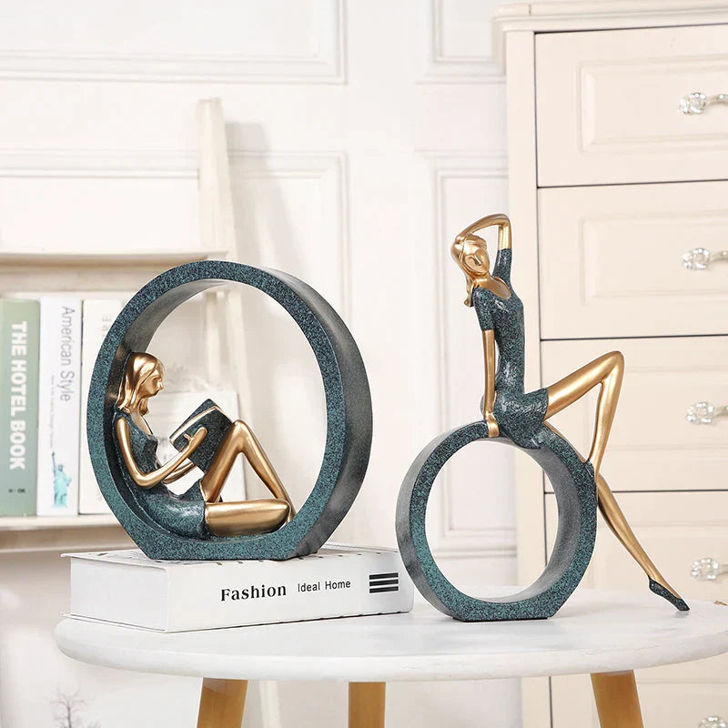 Fashion Campus Mädchen Figurine Handgefertigt Harz Enge Rock Dienstmädchen Miniatur Sitzraum Charakter Dekor Studium Ornament Geschenk Kunsthandwerk