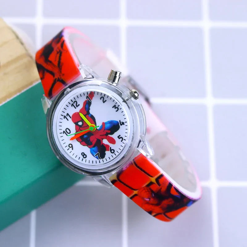 Frendorf | Leuchtende Kinderuhr – Erhältlich in Spider-Man und Frozen Designs