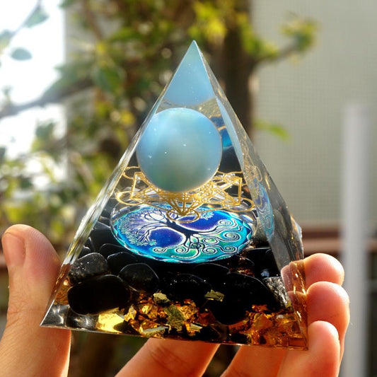 #40 – Handgefertigte Orgonitpyramide „SERENITY“ aus Obsidian und blauem Spitzenachat