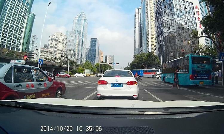 Frendorf | Dash Cam Full HD 1080P + 16GB Karte