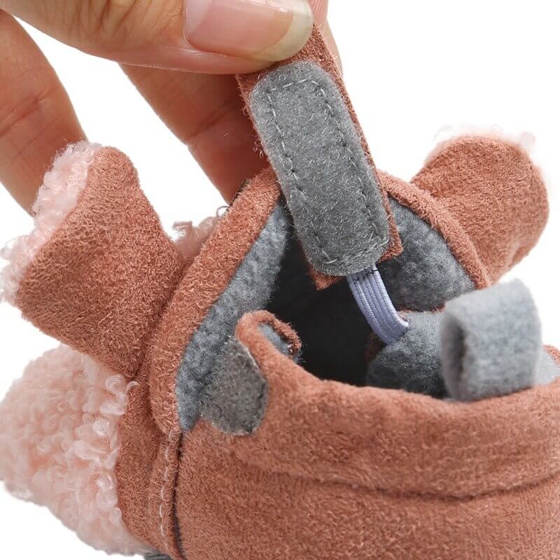 Frendorf | Weiche rutschfeste Lauflernschuhe für Babys mit Lamm-Motiv – Schrittchenwarm