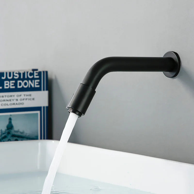 Frendorf | LuxFlow Moderne Wandmontierte Wasserhahn
