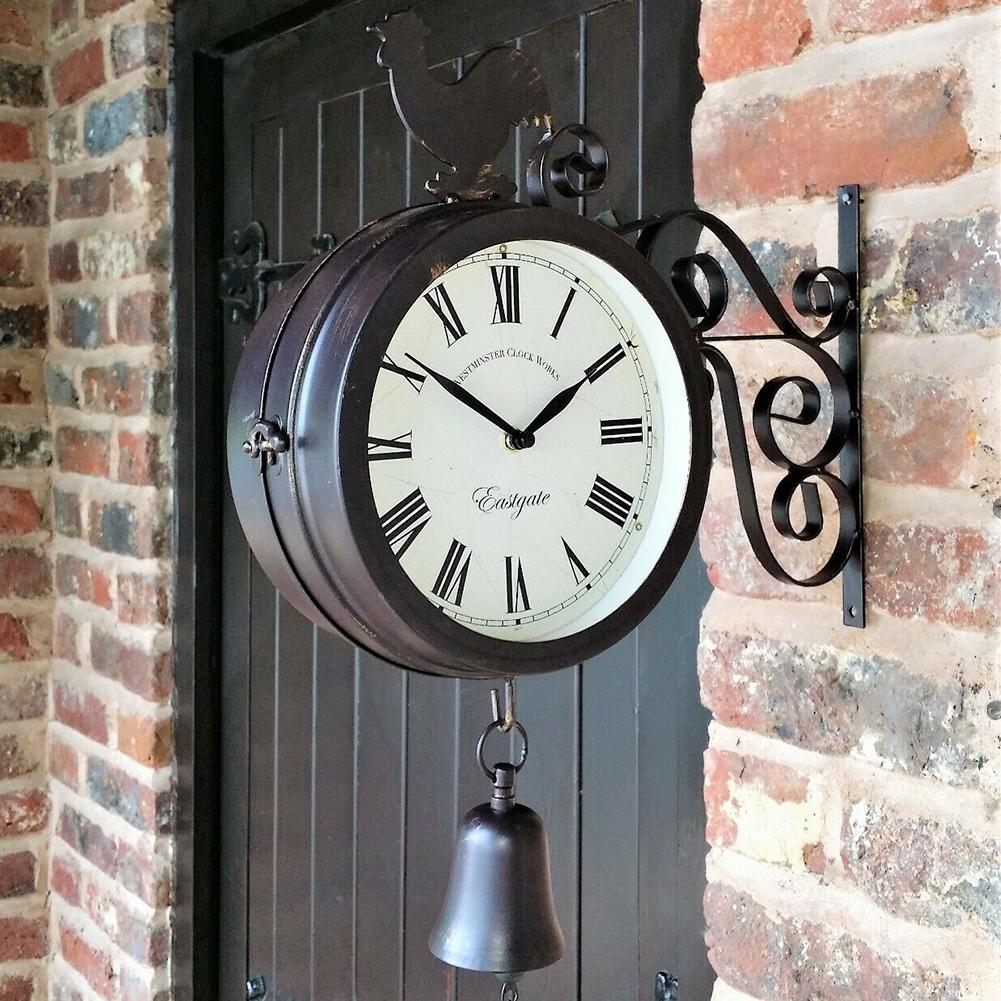 Frendorf | Doppelseitige Stahlwanduhr mit Huhn für den Außeneinsatz
