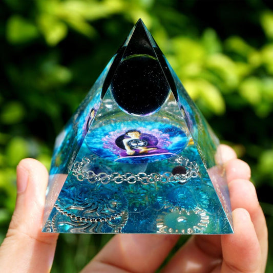 #104-Handgemachte Buddha- und blaue Quarzkristallkugel „SELBSTDISZIPLIN“ ORGONIT-Pyramide