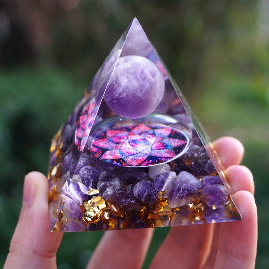 #9-Handgefertigte Amethyst-Kristallkugel „REINIGENDE“ ORGONIT-Pyramide