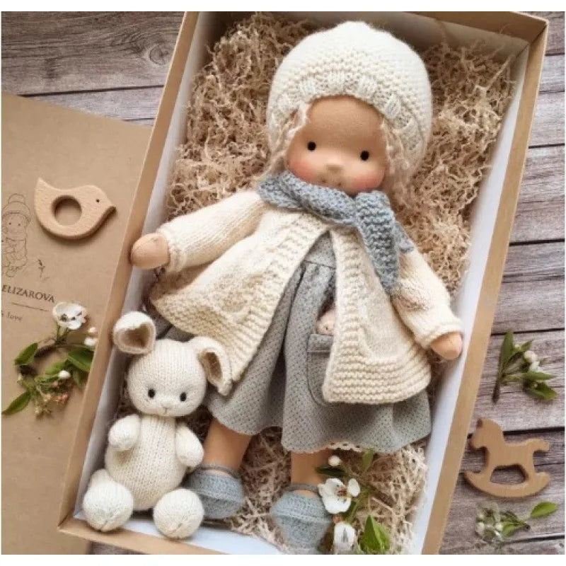 Frendorf | Baumwolle Waldorf Stil Puppe mit Kawaii Details und Stoffverpackung