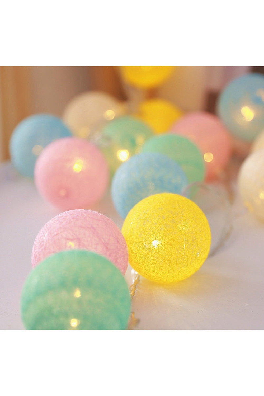 Strick-Glühbirnen-Lichterkette