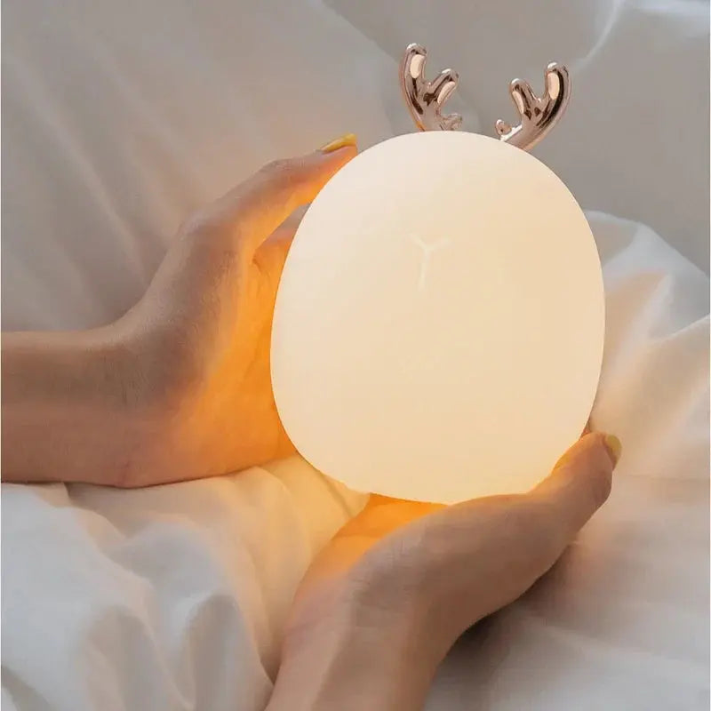 Frendorf | GlowCritter Nachtlampe | USB Wiederaufladbare LED Kinderlampe | Leuchtende Tier-Dekoration | Hase & Reh