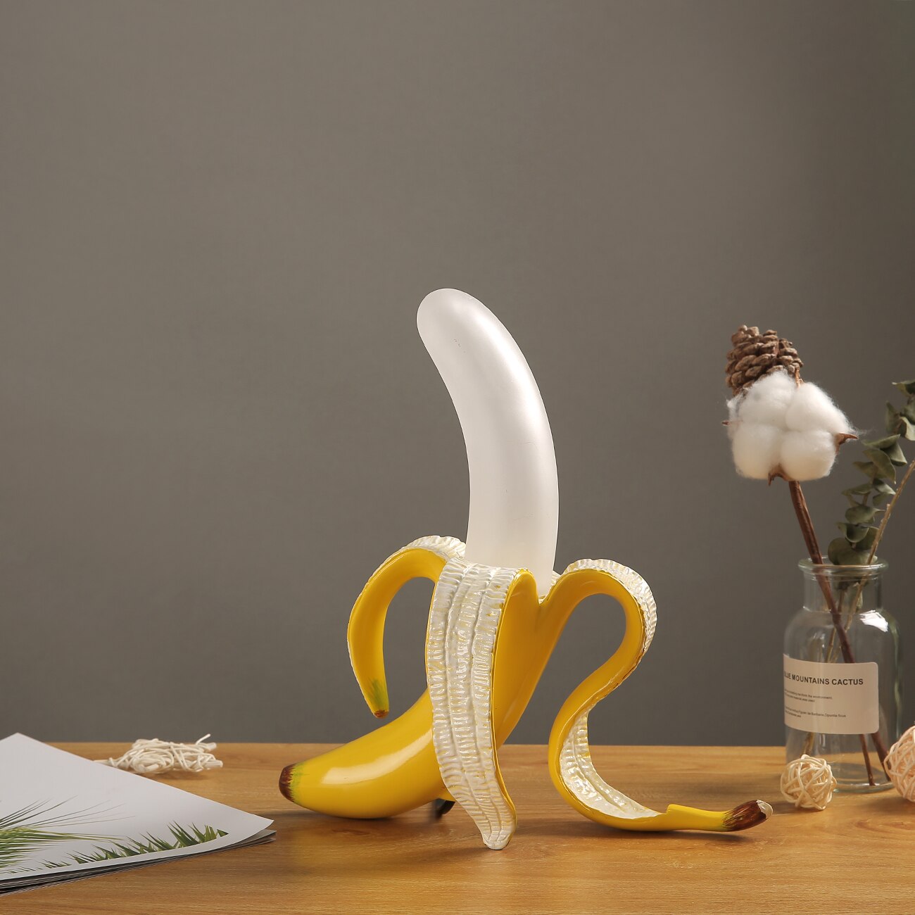 Frendorf | GoldenGlow Art Deco Tischlampe | Banane Design | Modern & Stilvoll | Elegante Beleuchtung