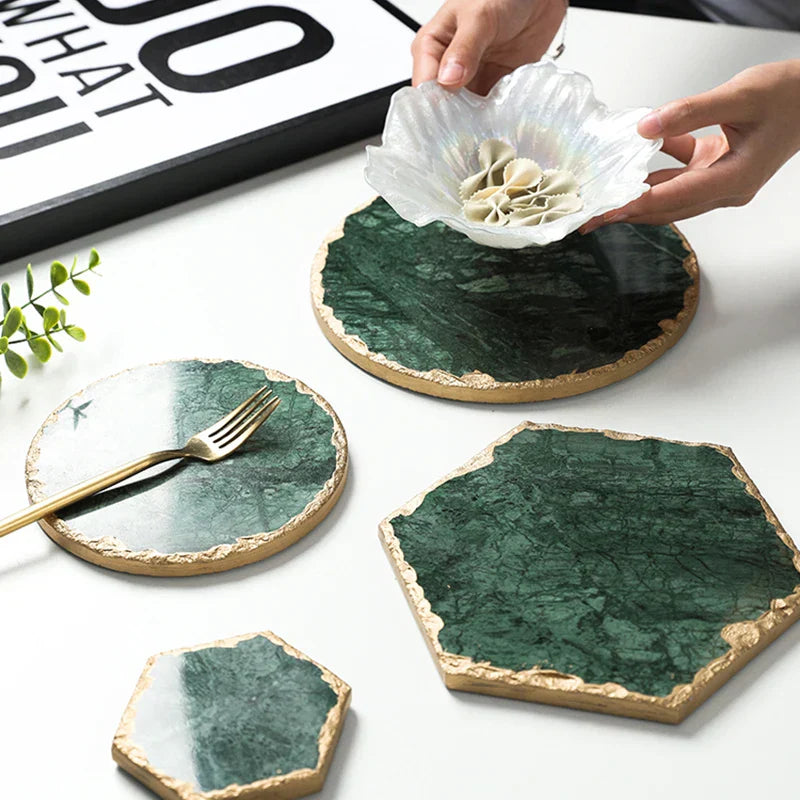 Grüne Marmorplatten