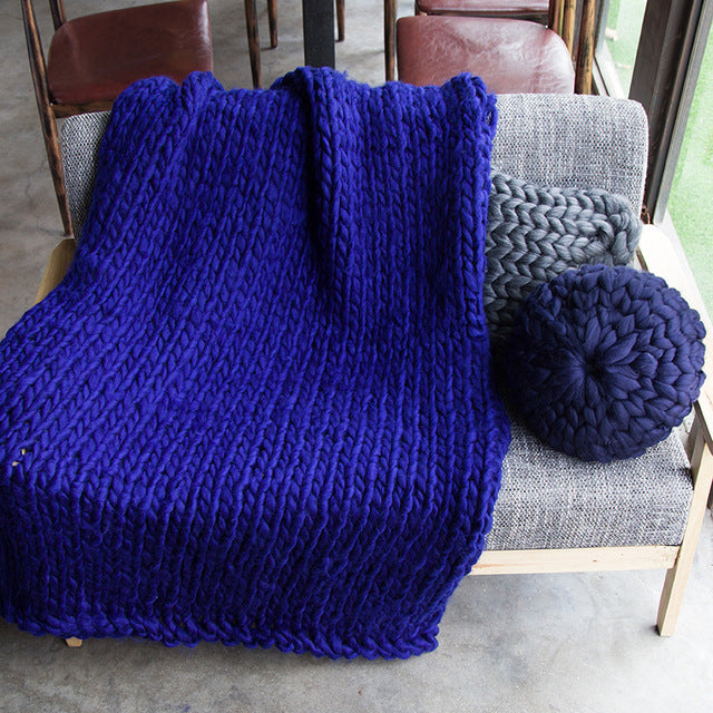 Schwere Strickdecke
