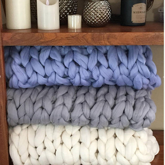 Schwere Strickdecke