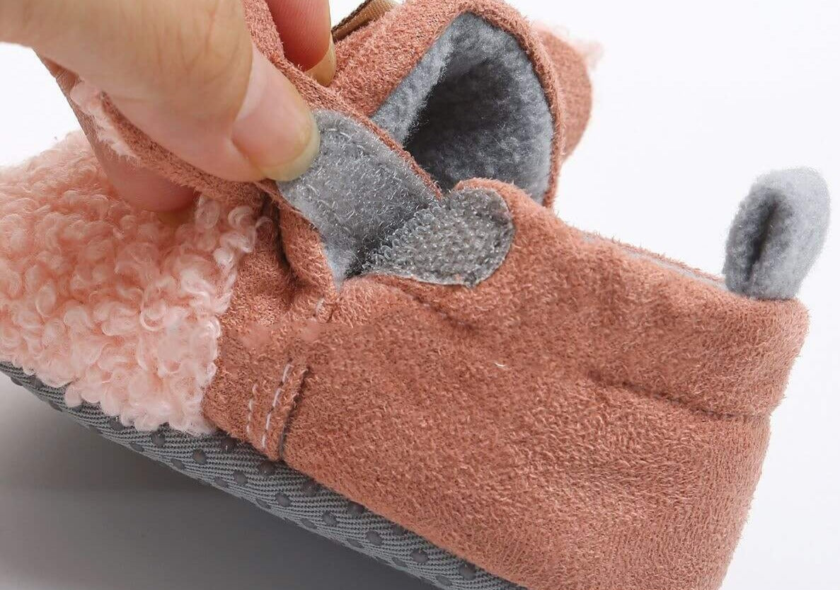 Frendorf | Weiche rutschfeste Lauflernschuhe für Babys mit Lamm-Motiv – Schrittchenwarm