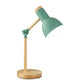 LuminoShade – Moderne Schreibtischlampe aus Holz im skandinavischen Stil